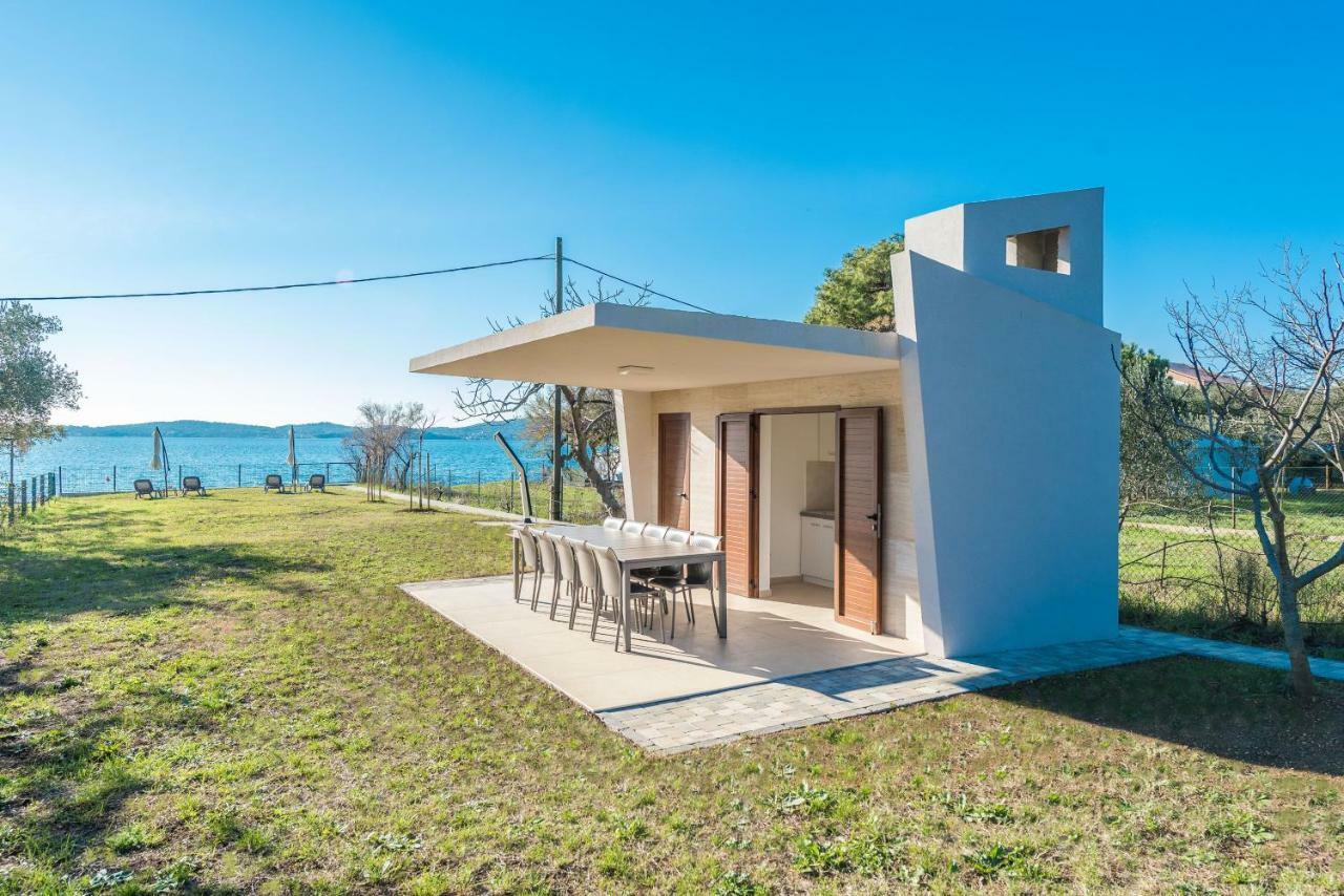 Villa Amfora - First Row By The Sea ビビニェ エクステリア 写真